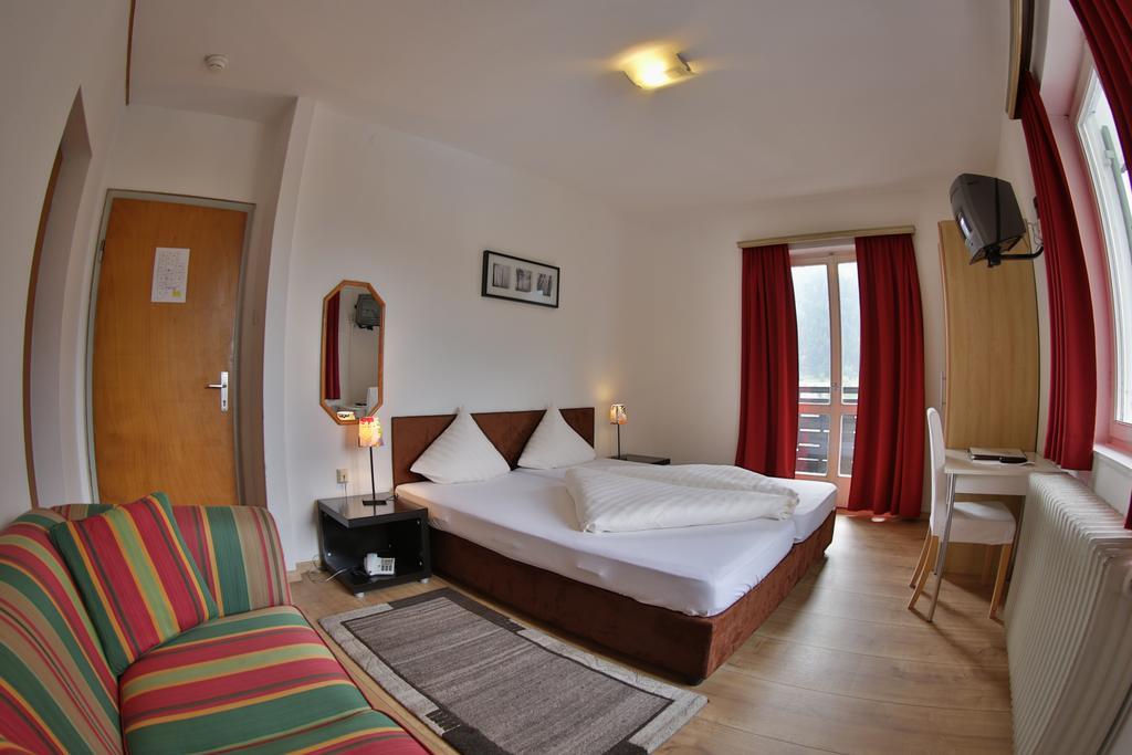 Alpenhotel Oetz Ngoại thất bức ảnh